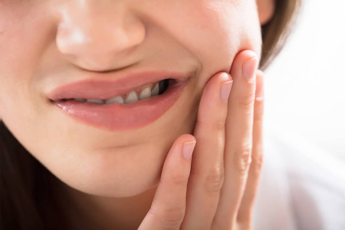 أعراض التهاب عصب الأسنان